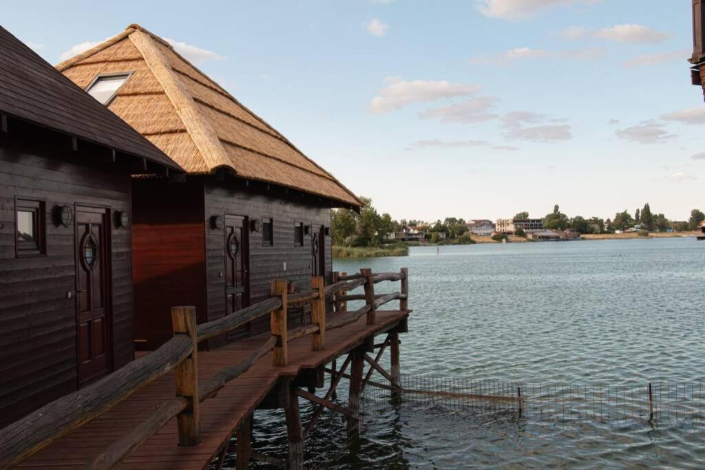 Lake House Senec Villa Exteriör bild